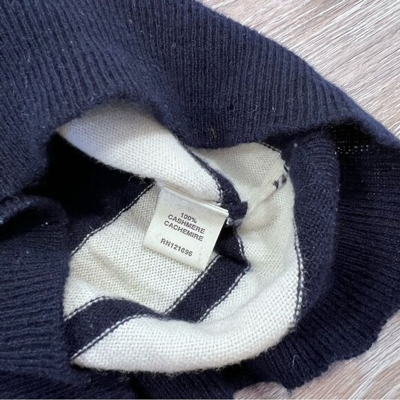 Demylee 100% cashmere navy and white stripe crewneck sweater - Picture 4 of 9